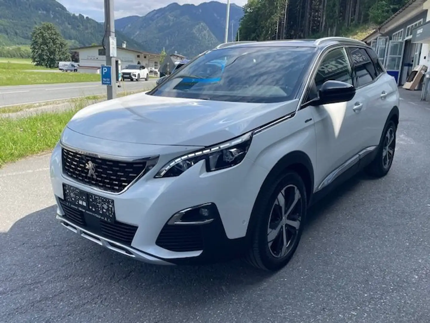 Peugeot 3008 GT-Line Blue HDi 130 EAT8 Weiß - 2