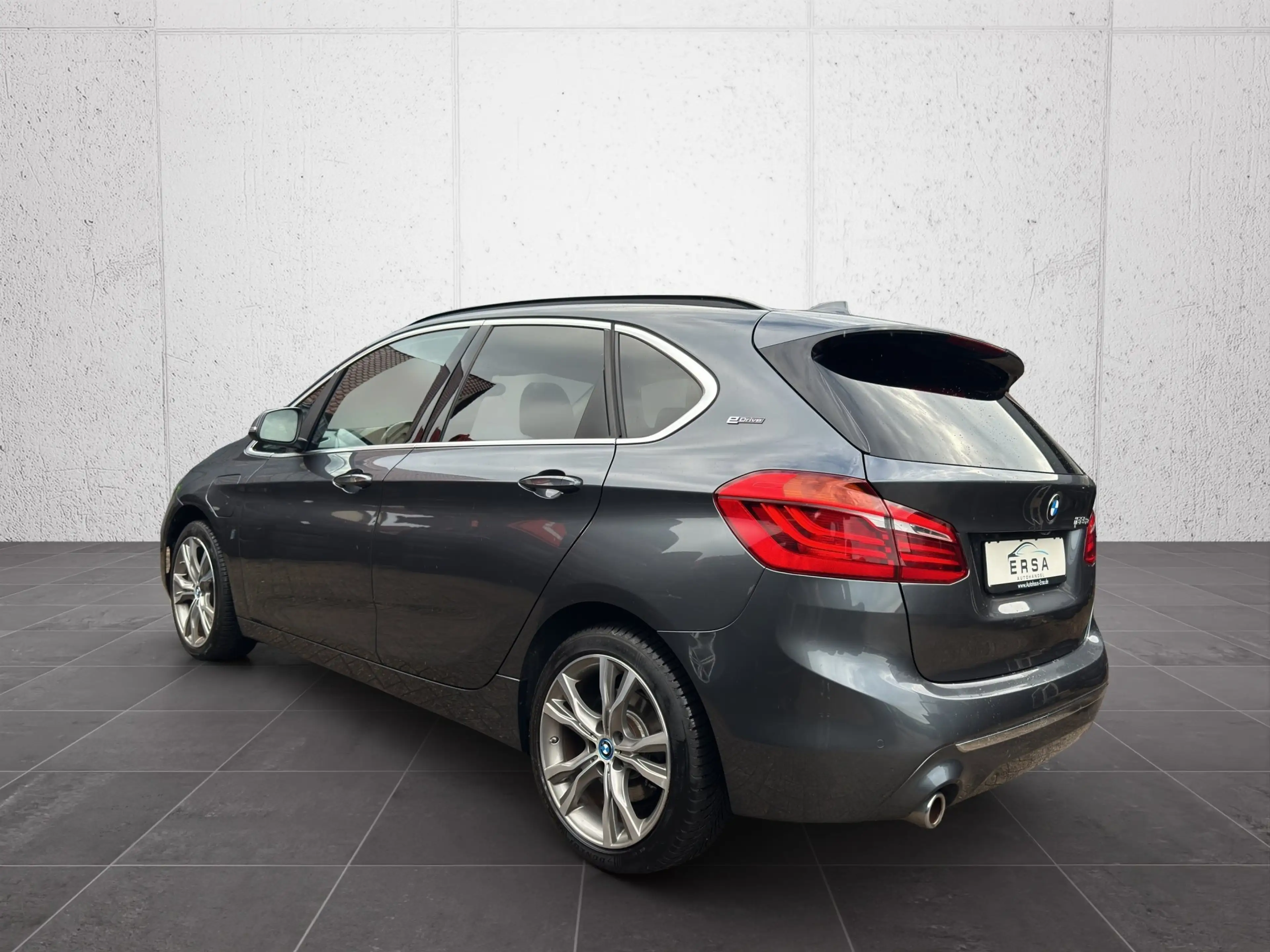 BMW 225 xe LuxuryLine*Dr.Assist Plus*HUD*Pano*RFK*LED* — photo 6