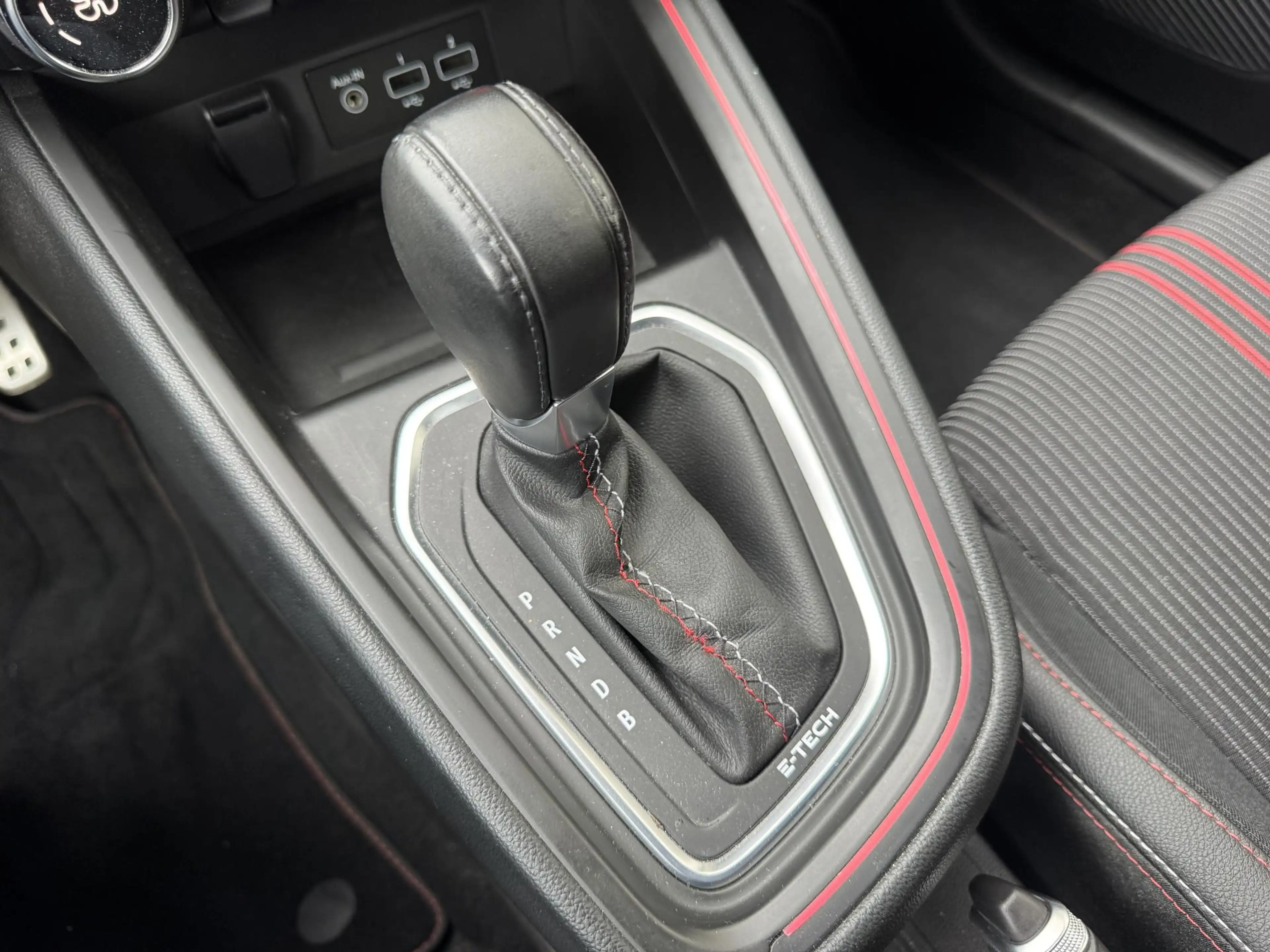 Renault Clio 1.6 E-Tech Hybrid 140 R.S. Line | Navigatie | Clim — photo 22