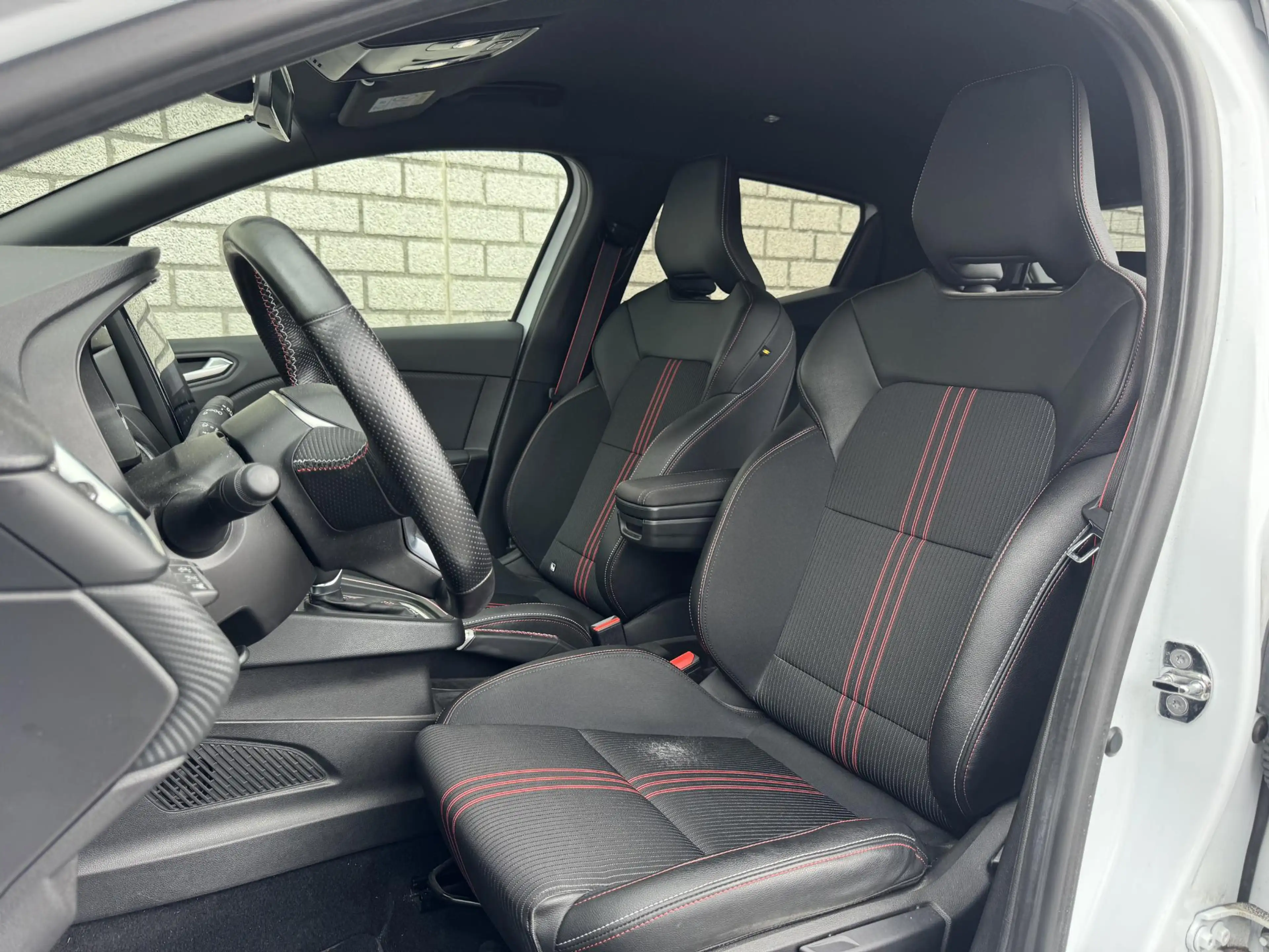 Renault Clio 1.6 E-Tech Hybrid 140 R.S. Line | Navigatie | Clim — photo 7