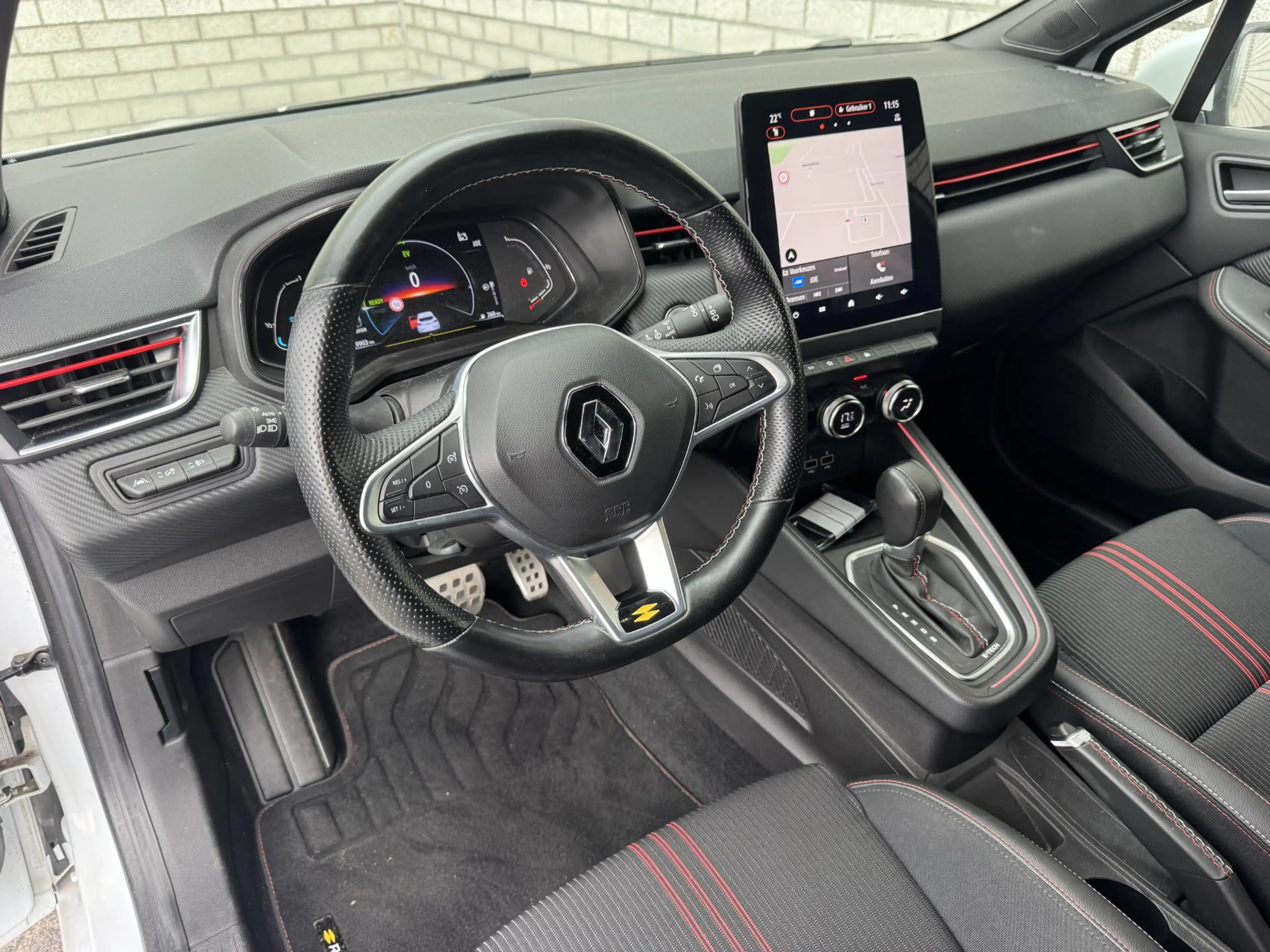 Renault Clio 1.6 E-Tech Hybrid 140 R.S. Line | Navigatie | Clim — photo 23