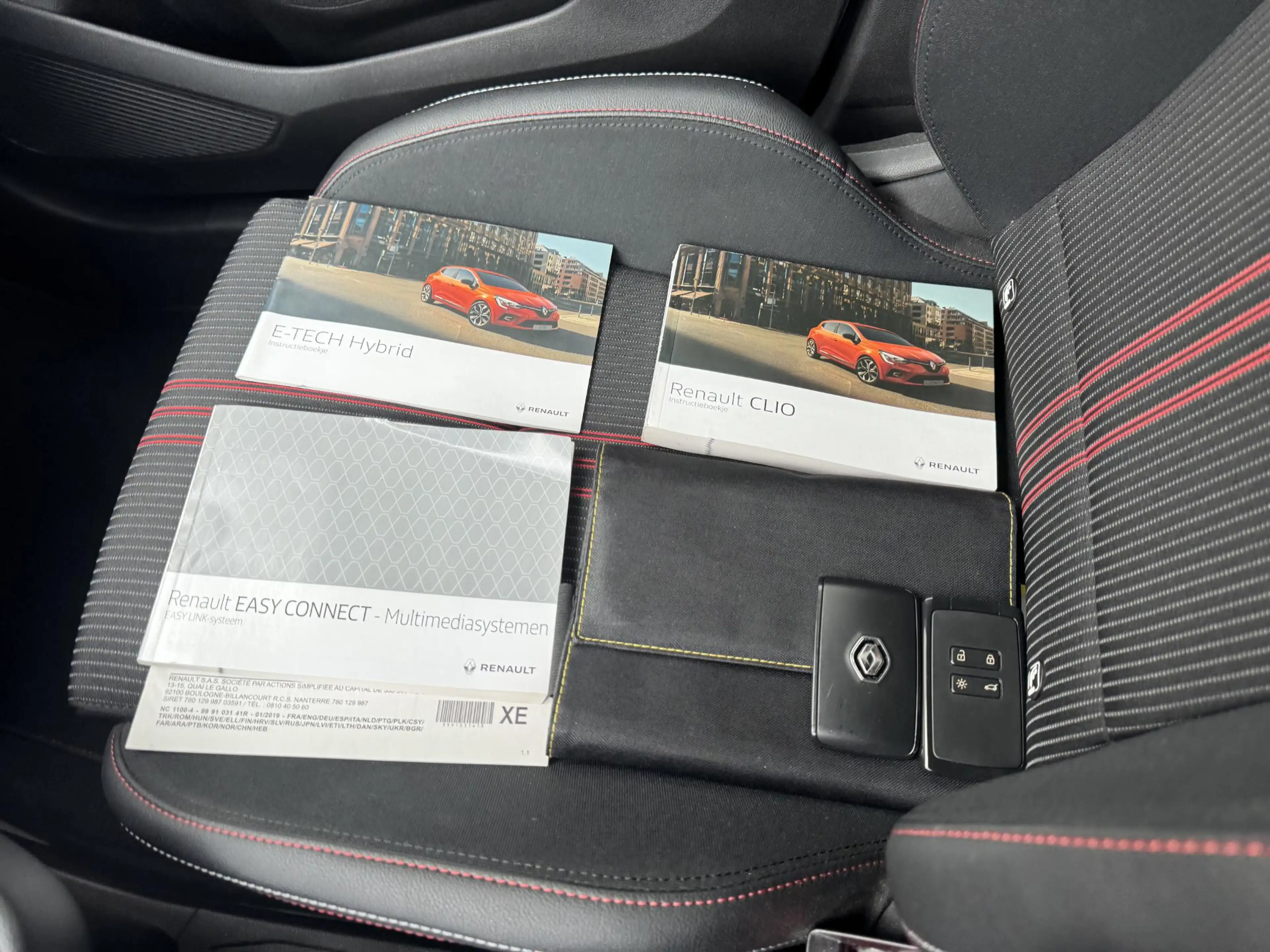 Renault Clio 1.6 E-Tech Hybrid 140 R.S. Line | Navigatie | Clim — photo 14