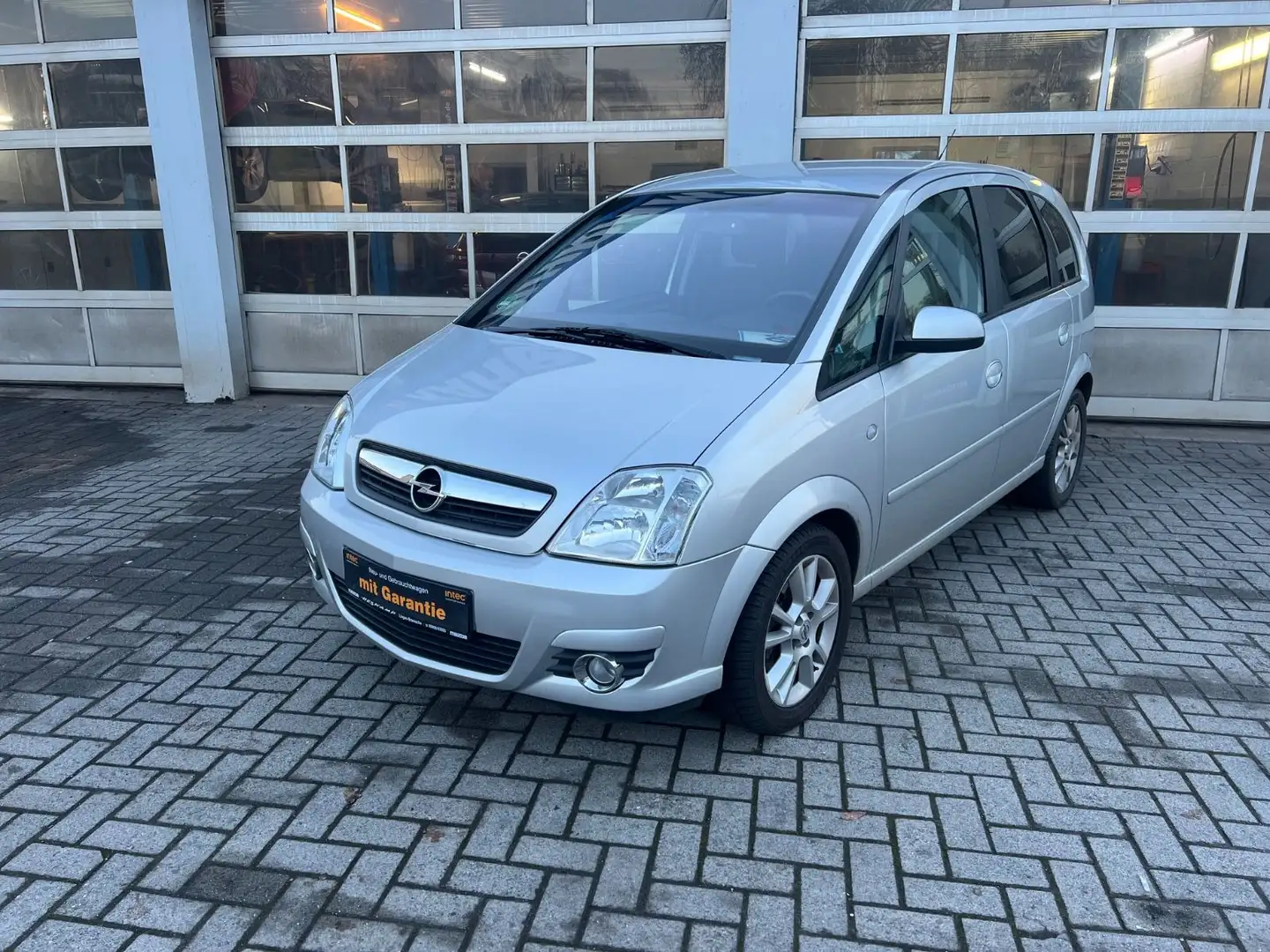 Opel Meriva Basis Silber - 2