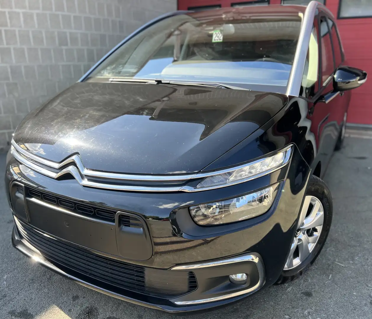 Citroen Grand C4 SpaceTourer 1.5 BlueHDi Feel S&S + 7 PLACES+ CAMÉRA + CAR-PAS Zwart - 1
