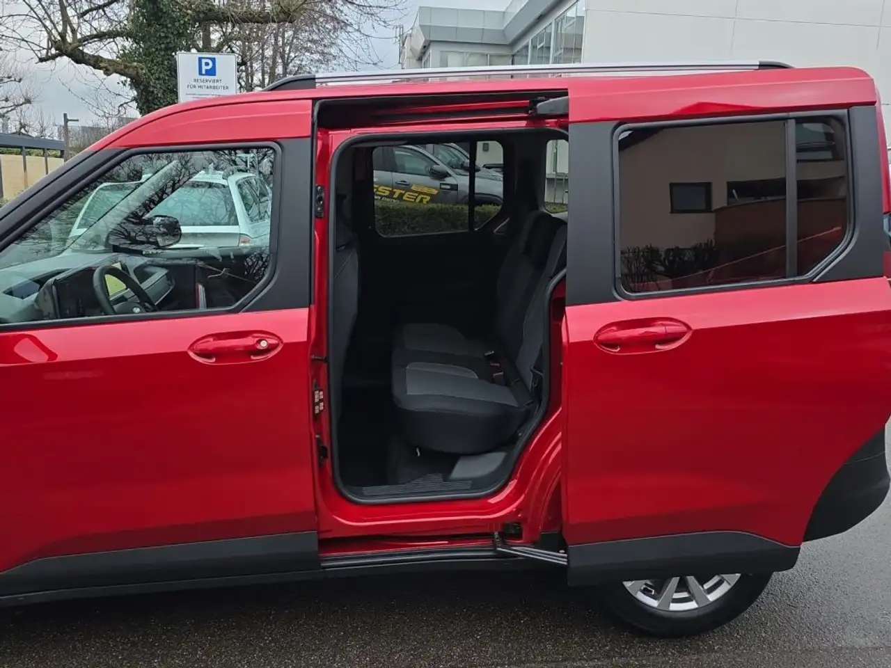 Ford Tourneo Courier TITANIUM Automatik *Top-Ausstattung* 16