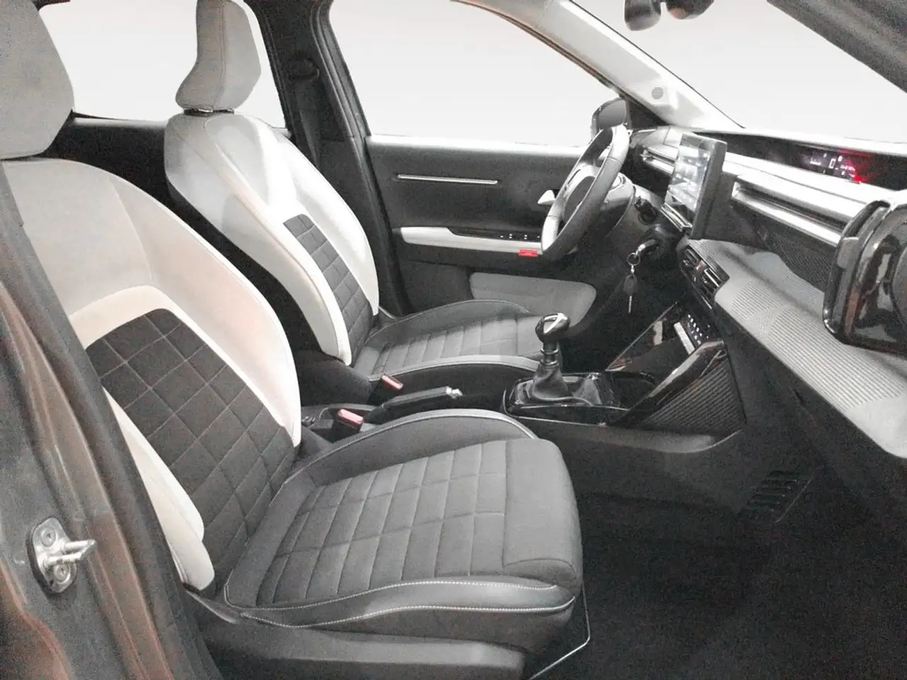 2025 Citroen C3 1.2 Turbo S&S Max 100, photograph 12