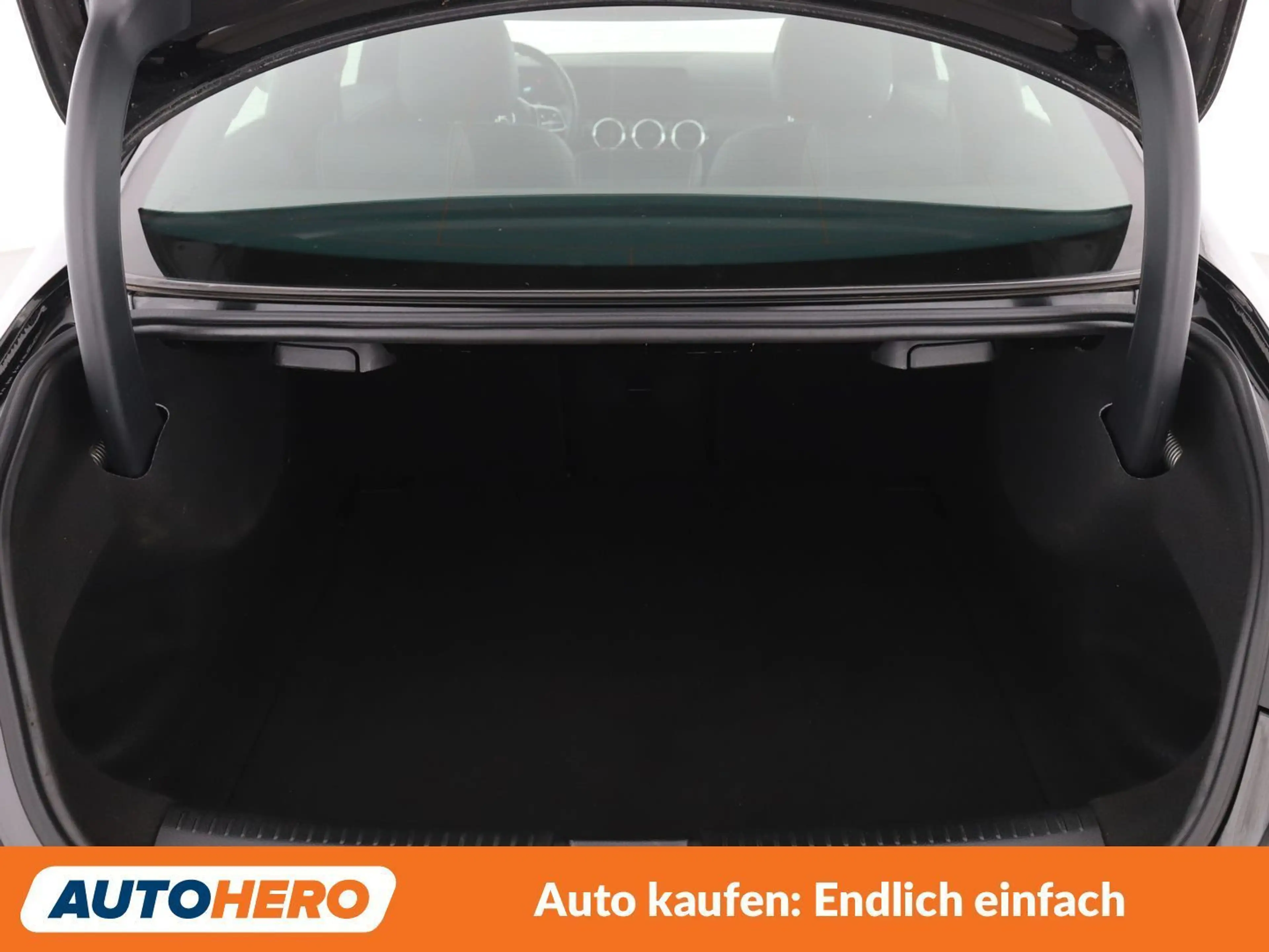 Mercedes-Benz CLA 200 CLA 200 d Progressive — photo 17