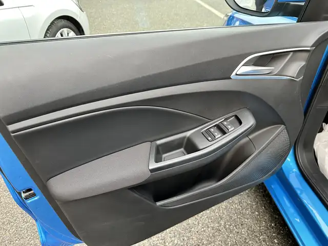 MG MG3 view 9