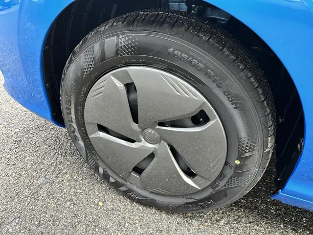 MG MG3 view 7