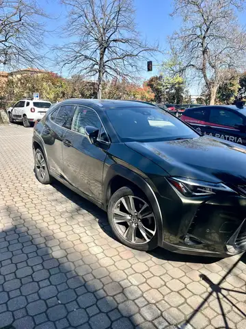Lexus UX 250h
