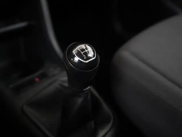 Volkswagen up! view 8