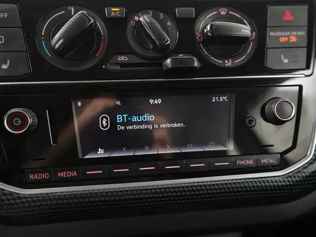 Volkswagen up! view 13