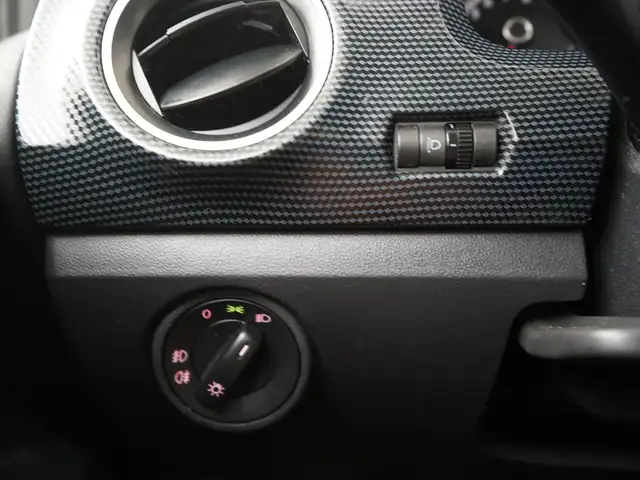 Volkswagen up! view 25