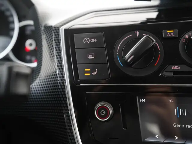 Volkswagen up! view 11
