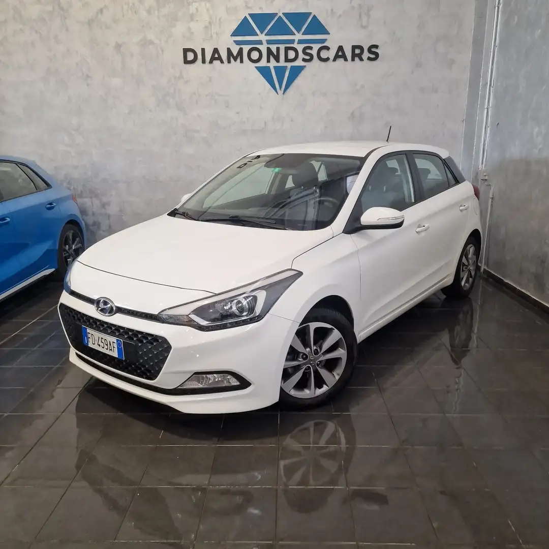 Hyundai i20 1.2 84 CV 5 porte Style Bianco - 1