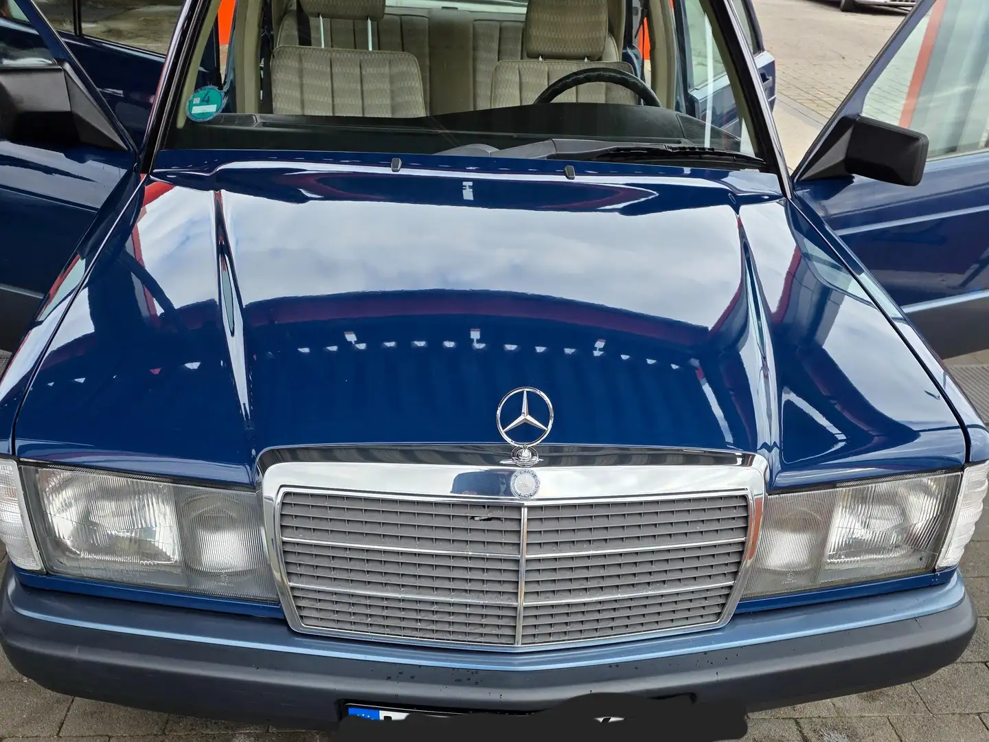 Mercedes-Benz 190 190 E Blau - 2