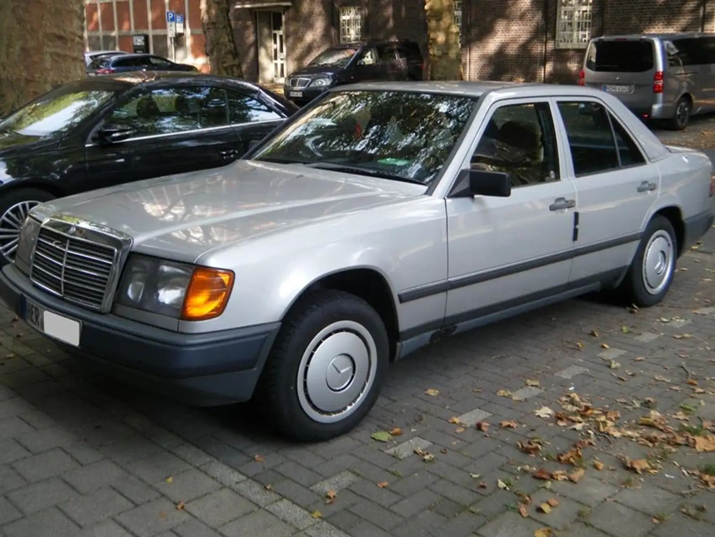 Mercedes-Benz 200 Zilver - 1
