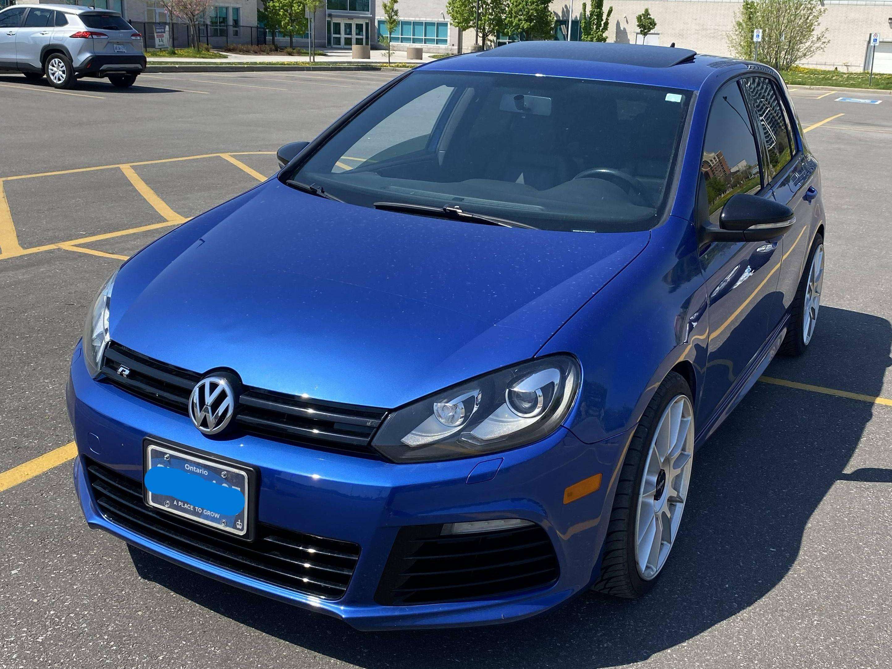 2012 Volkswagen Golf R 2012 Volkswagen Golf R 6-Speed Manual