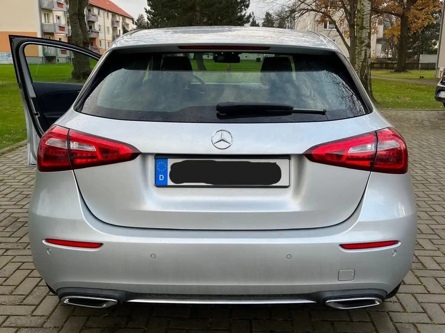 Mercedes-Benz A 200 A-Klasse A200 W177 Silber - 2