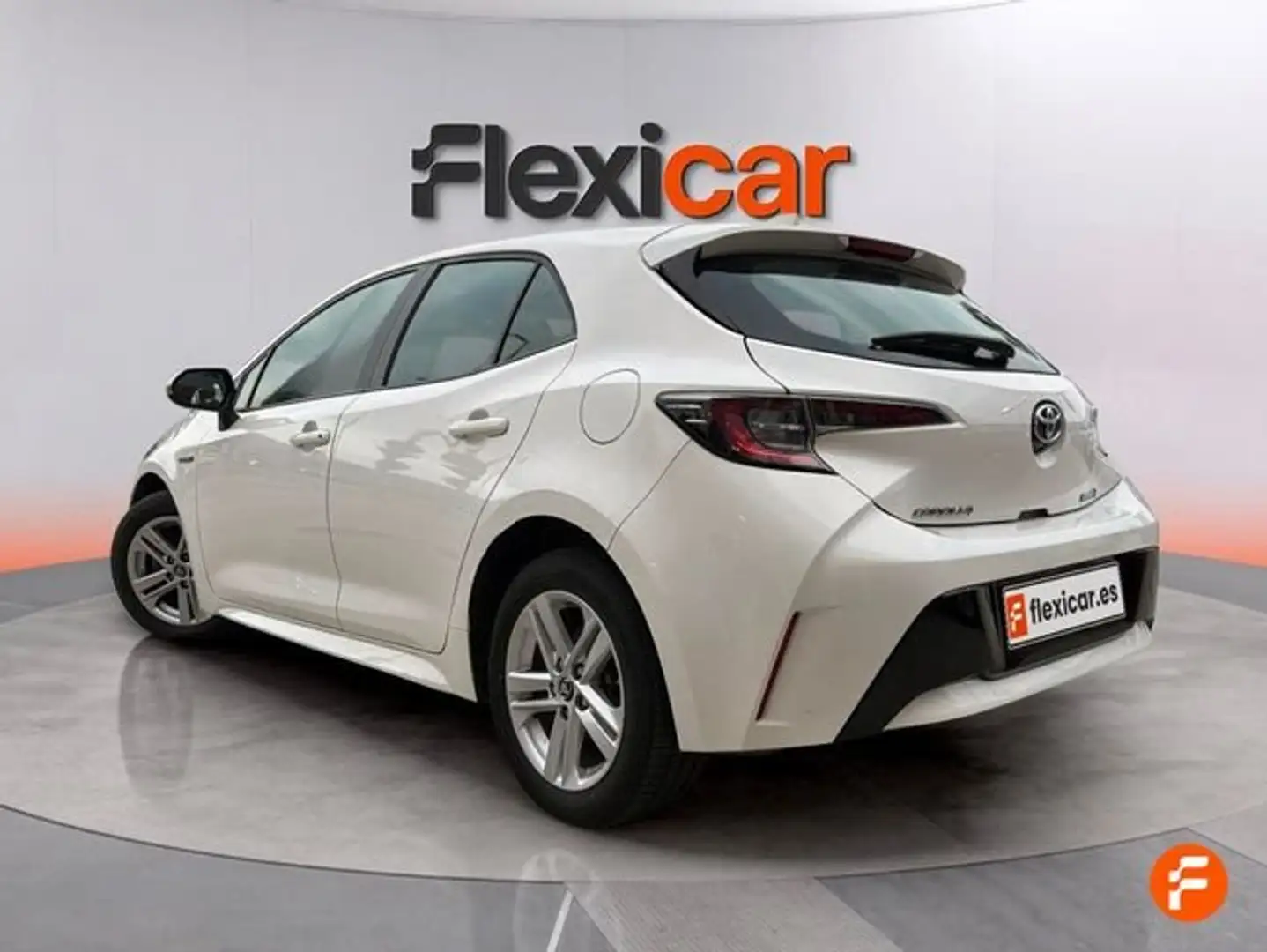 Toyota Corolla 125H Active Tech Blanco - 2