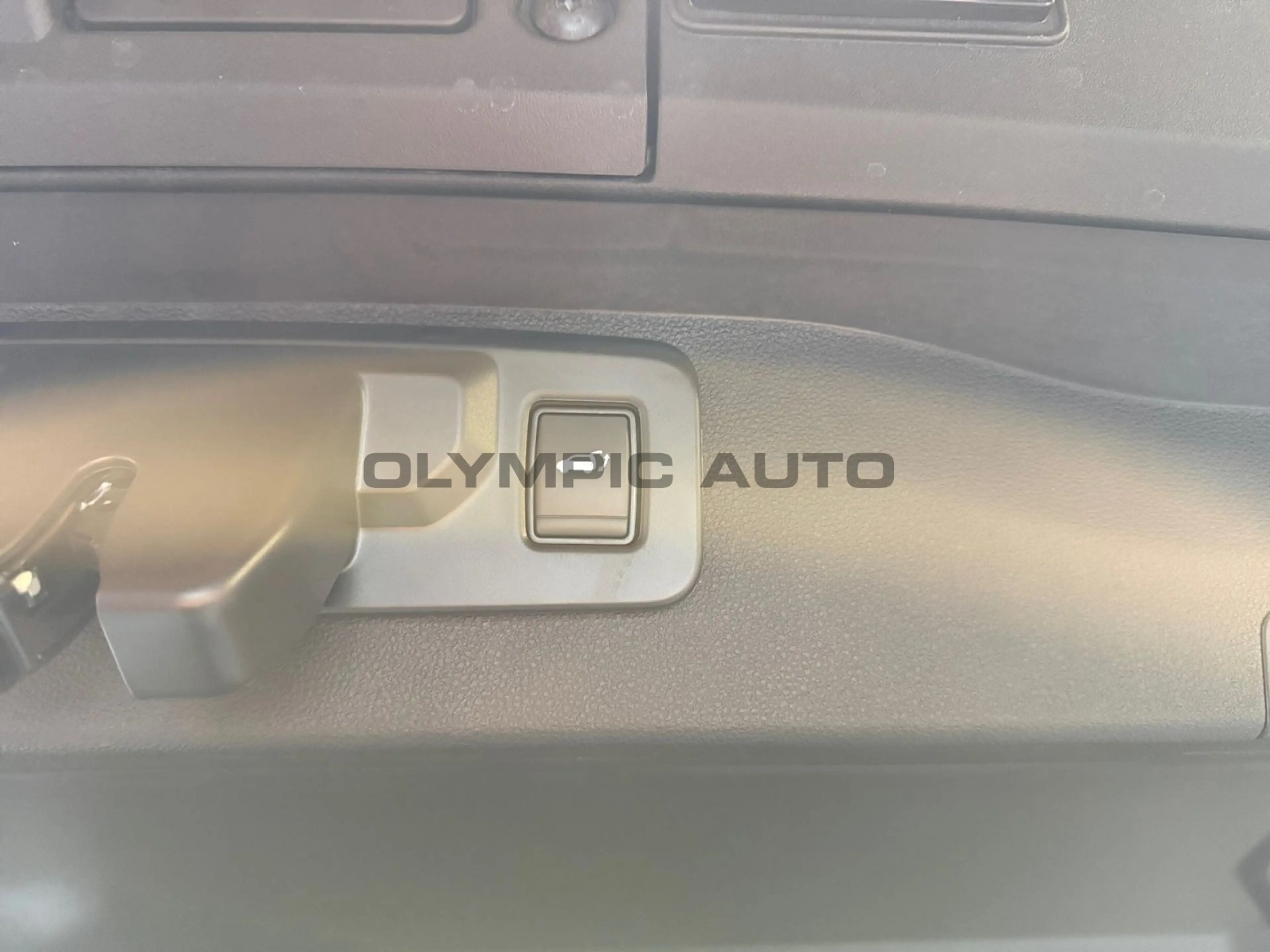 Mitsubishi Eclipse Cross Luxury-Paket 87 kWh (22kW) — photo 13