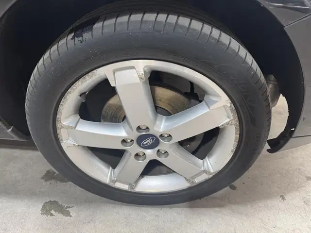 Ford Focus view 24