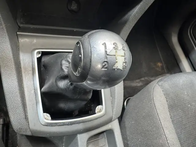 Ford Focus view 13