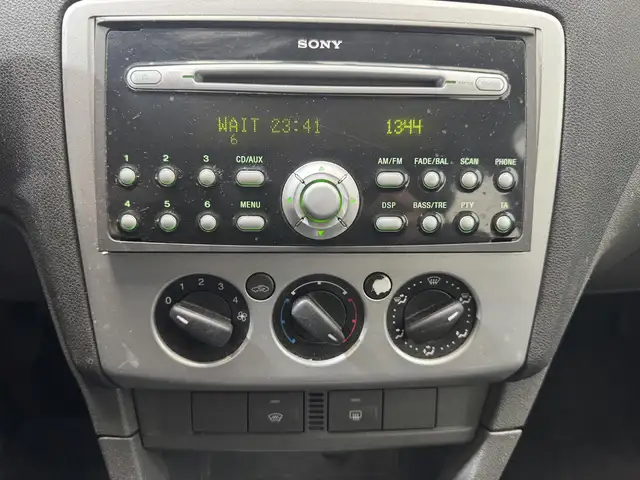 Ford Focus view 18