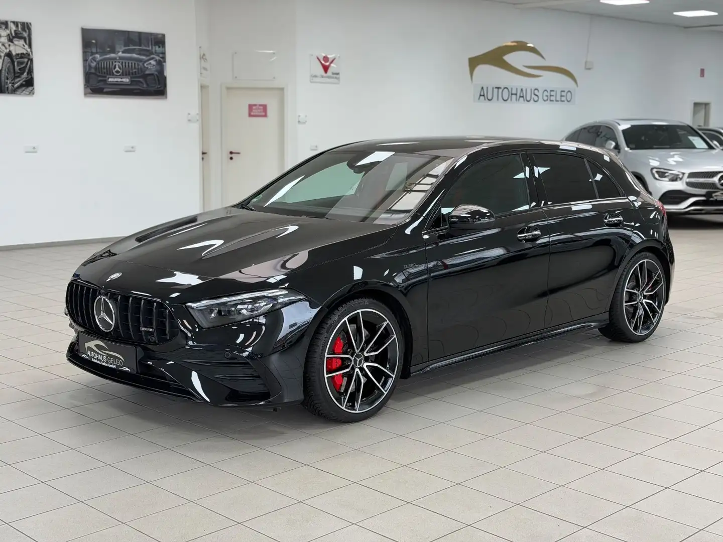 Mercedes-Benz A 35 AMG /4MATIC/KEYLESS/MULTIBEAM LED/ Noir - 1