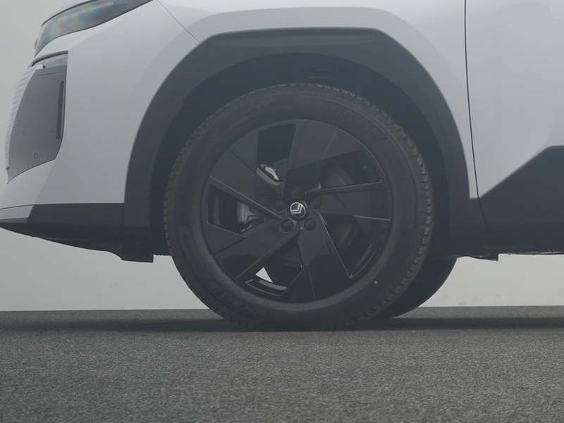 Citroen C5 Aircross Hybrid 145 Doppelkupplung 6-Gang PLUS — photo 9