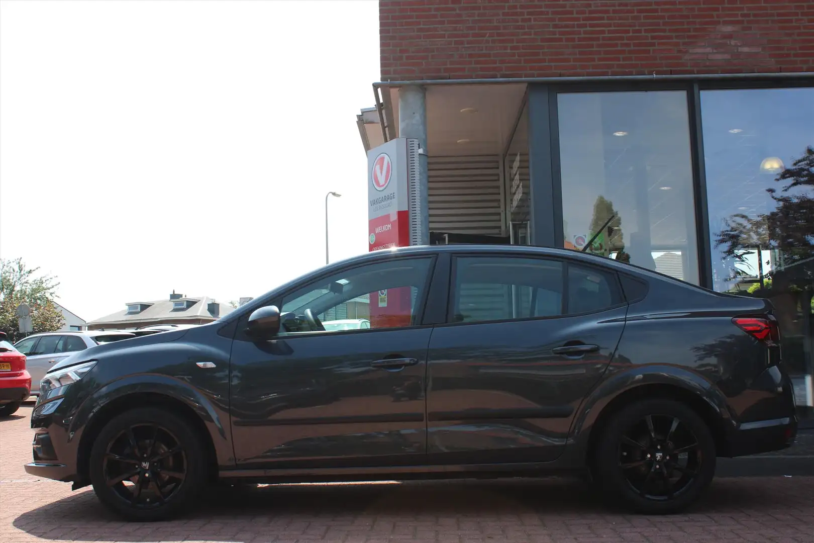 Dacia Logan 0.9 Tce Bi-Fuel *Lauréate* | Carplay | Cruise & Cl Grey - 2