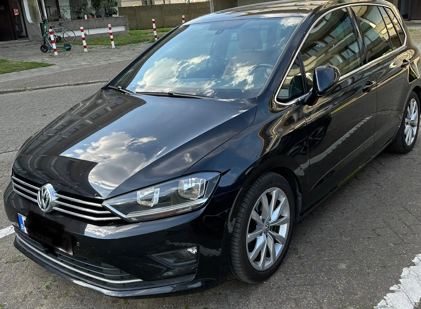 Volkswagen Golf Sportsvan 1.4 TSI (BlueMotion Technology) DSG Highline - 1