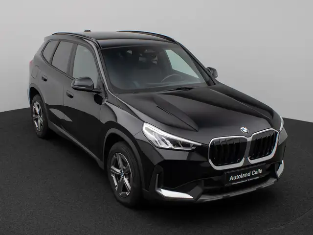 BMW X1 view 3