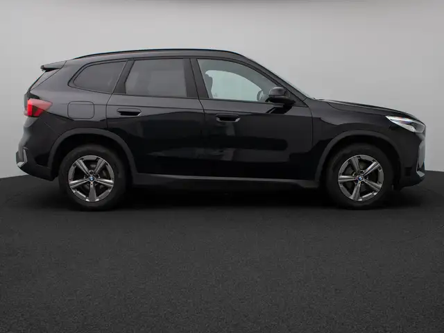 BMW X1 view 5