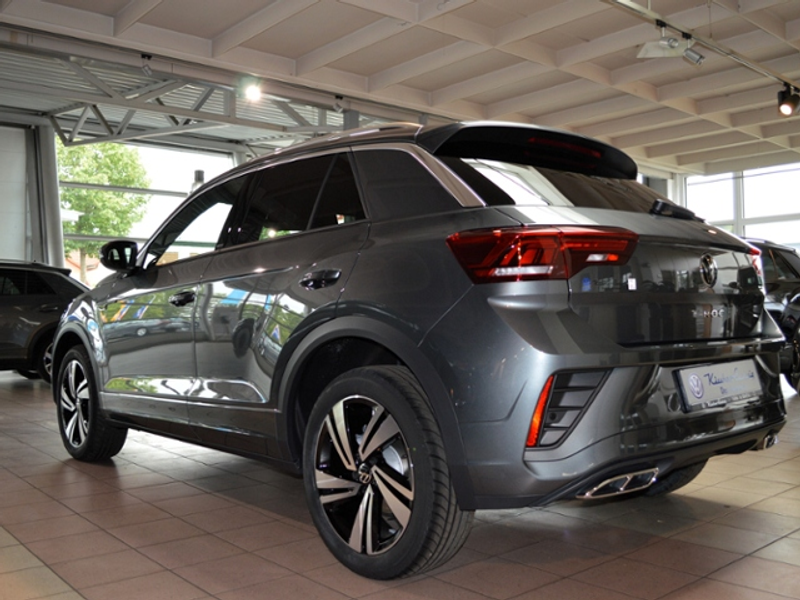 Volkswagen T-Roc 1,5 TSI DSG R-Line LED KAMERA 18" — photo 7