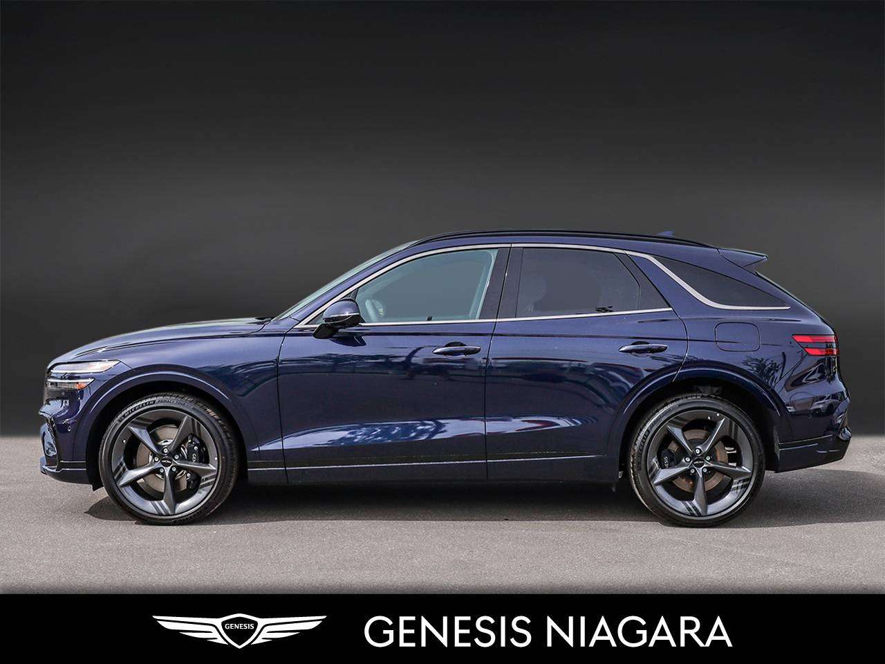2026 Genesis GV70 ***VERY LOW KILOMETERS - 3.5T Sport Suede AWD — снимка 1