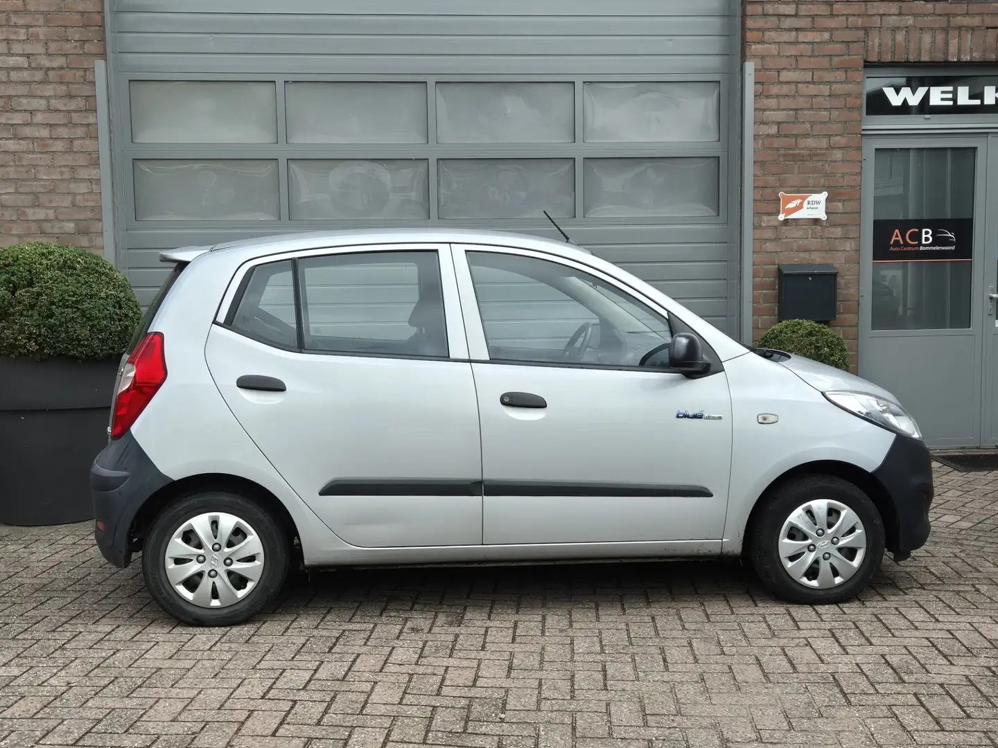 Hyundai i10 1.0 Pure Set Winterbanden Gris - 2