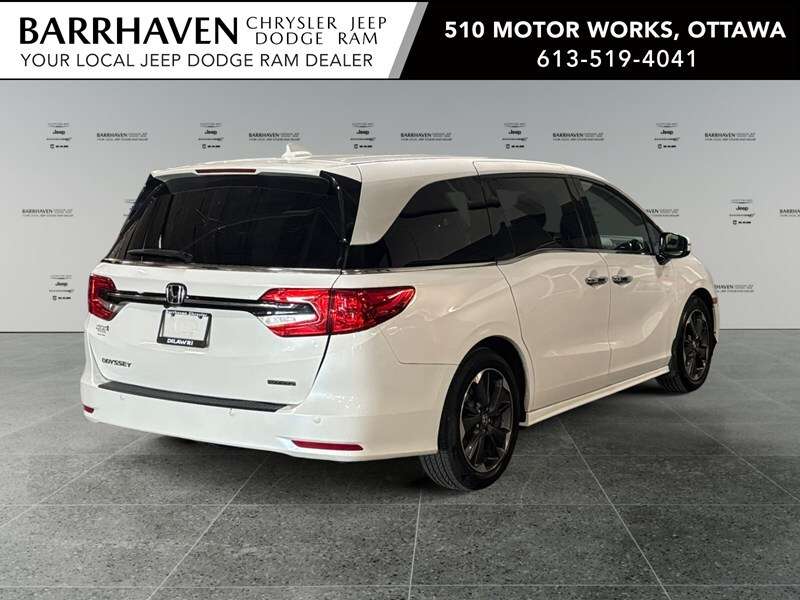 2024 Honda Odyssey Touring Auto — снимка 1