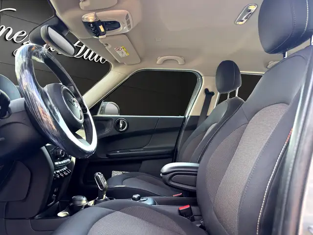 MINI Countryman view 7