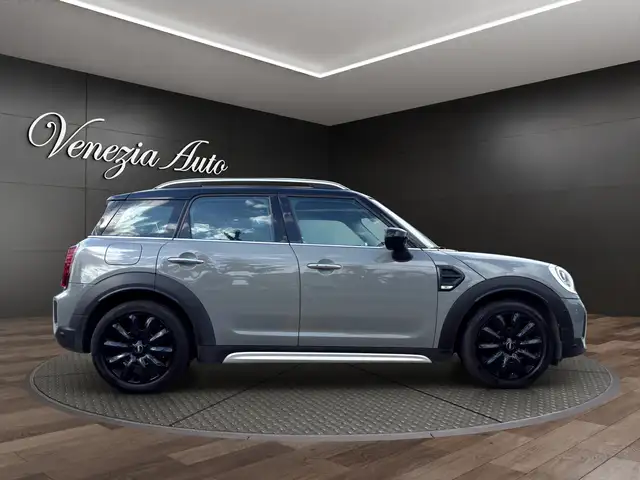 MINI Countryman view 12