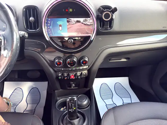 MINI Countryman view 16