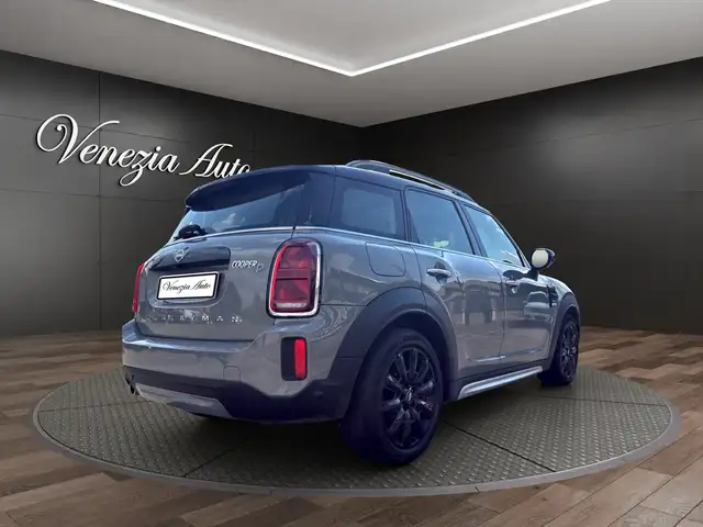 MINI Countryman view 4