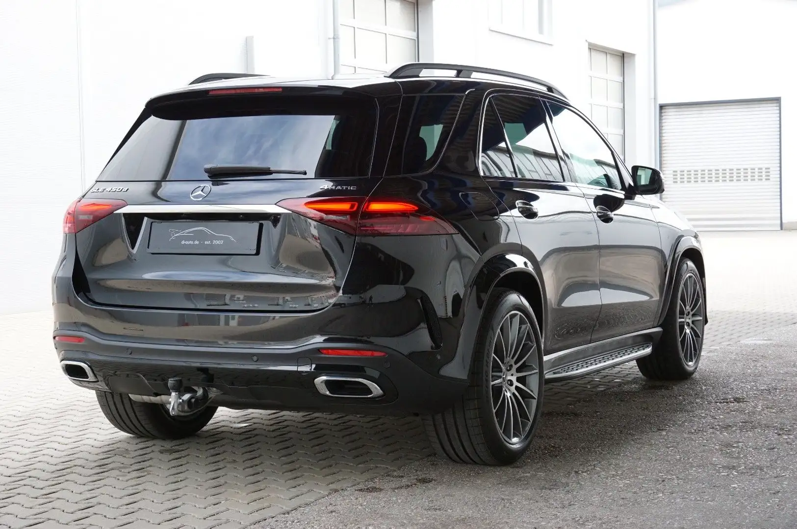Mercedes-Benz GLE 450 d 4M SUV/AMG Premium/22"/MY25 Schwarz - 1
