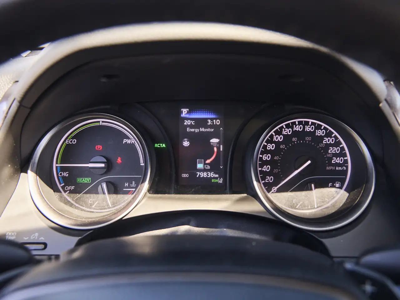 Toyota Camry снимка Toyota Camry