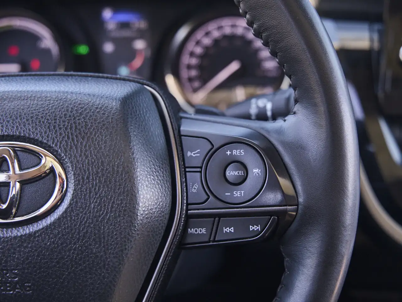 Toyota Camry снимка Toyota Camry
