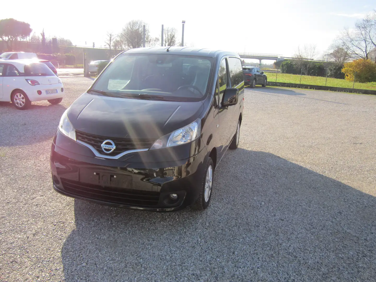Nissan Evalia NV200 Noir - 2