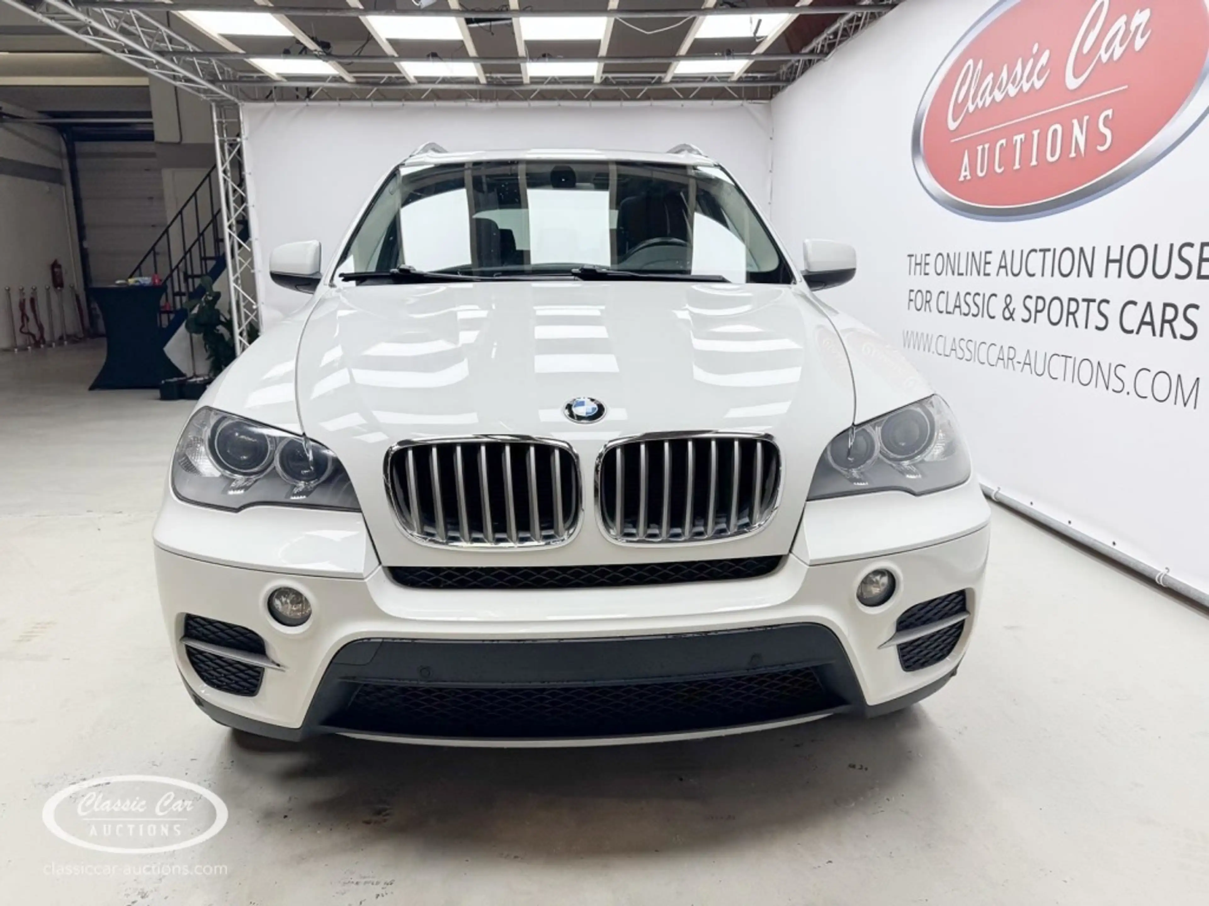 BMW X5 3.5i - ONLINE AUCTION — photo 2