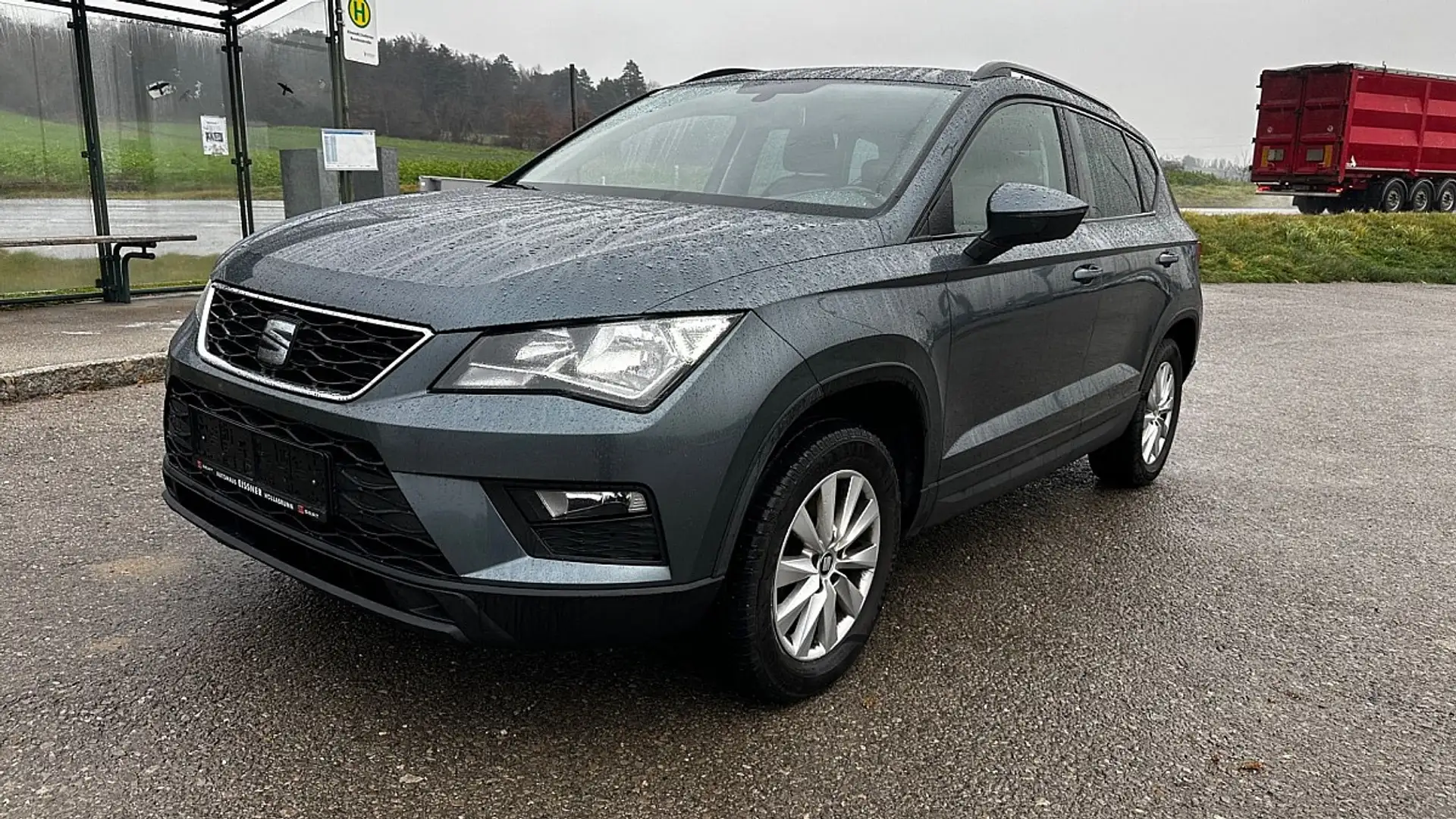 SEAT Ateca 1,6 Reference TDI Grau - 2
