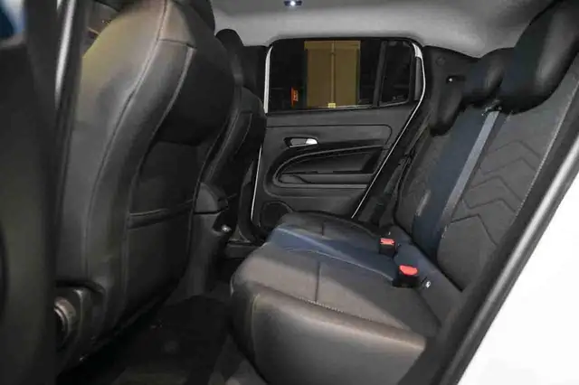 Jeep Avenger view 13