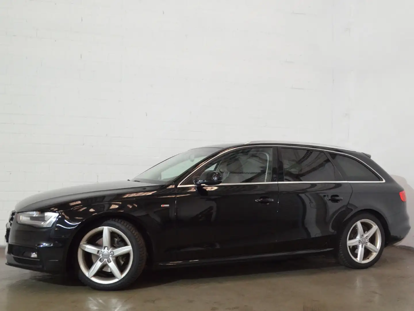 Audi A4 2,0 TDI quattro S-Line *Pano Standhzg 18Zoll* Negru - 2